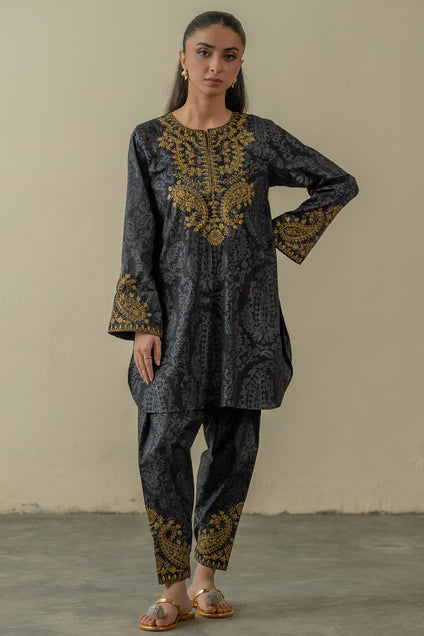 Gold paisley 2 piece