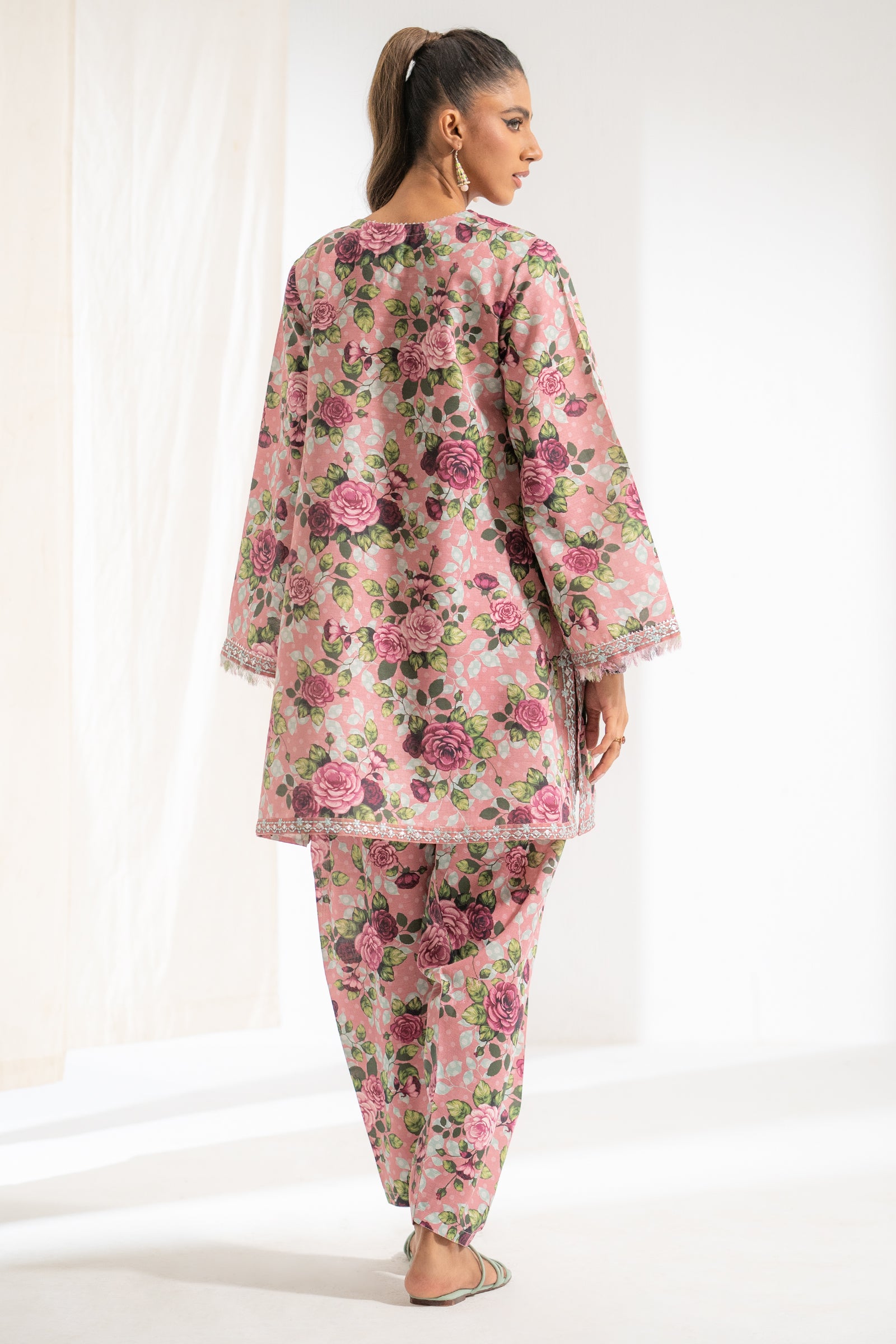 Masterpiece 2 piece