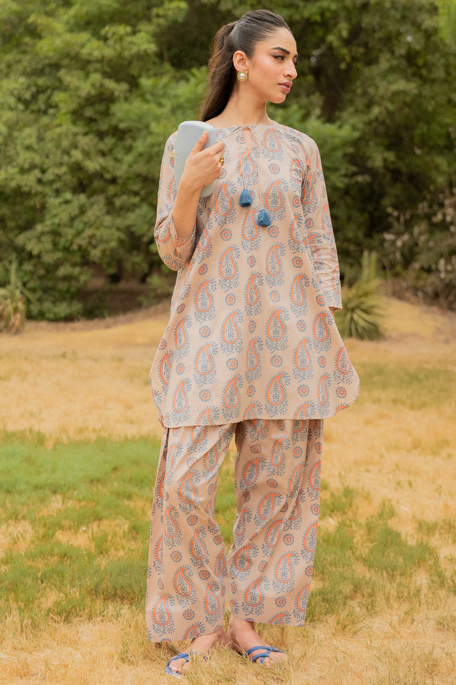 Many paisley 2 piece